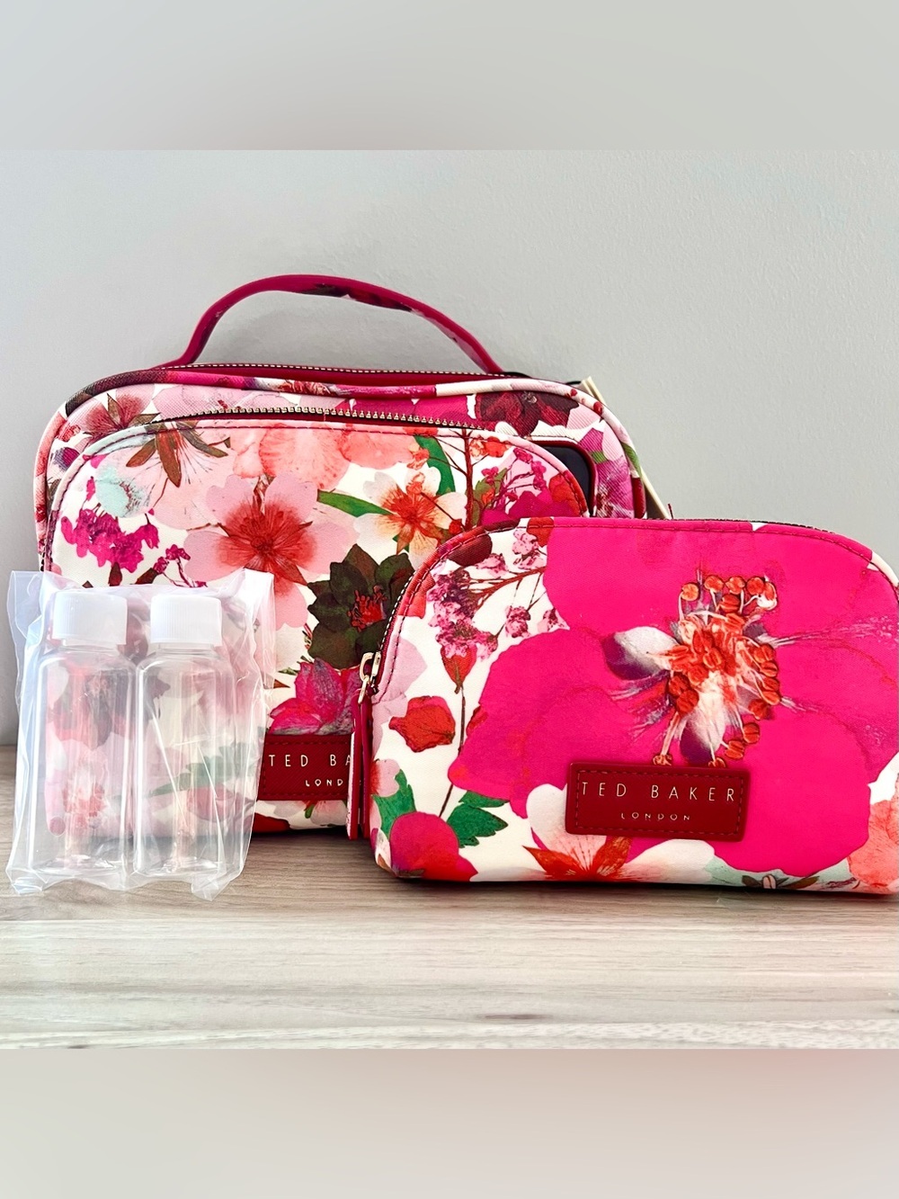 Ted Baker London Pink Floral 3-Piece Travel Cosmetic Bag Set NWT - Picture 4 of 4